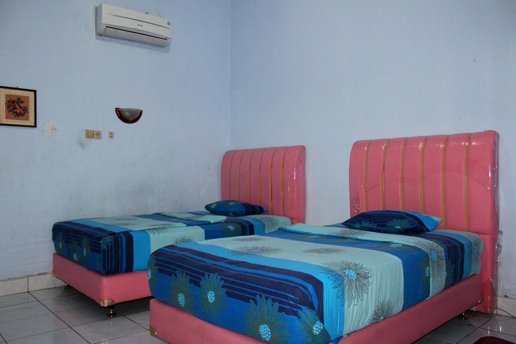 Hotel Indonesia Pekalongan Exterior photo